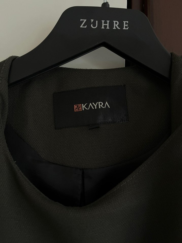 Drapeli Siyah Kadın Uzun Kaban - Görsel 5