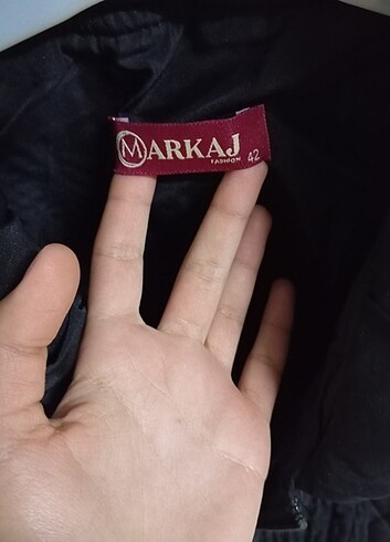 Zara Kolsuz mont kadın 