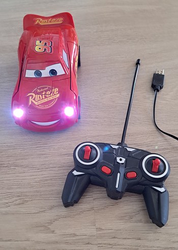 Robota Donusen Şimsek Mcqueen Uzaktan Kumandali, şarjlı Araba