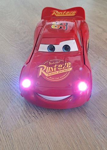 Robota Donusen Şimsek Mcqueen Uzaktan Kumandali, şarjlı Araba