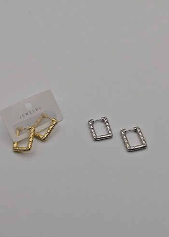 Altın Renk Mini Kemerli Taş Detaylı Küpeler