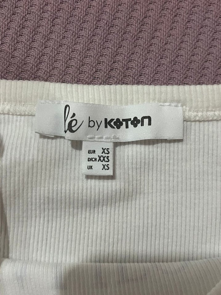 Beyaz Crop Atlet - Görsel 3