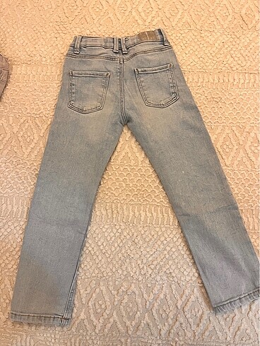 4 Yaş Beden Zara regular kot pantolon (4-5 yaş)