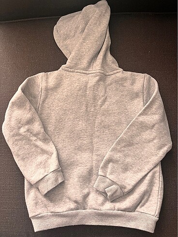 5 Yaş Beden 5 yaş orijinal Puma sweatshirt