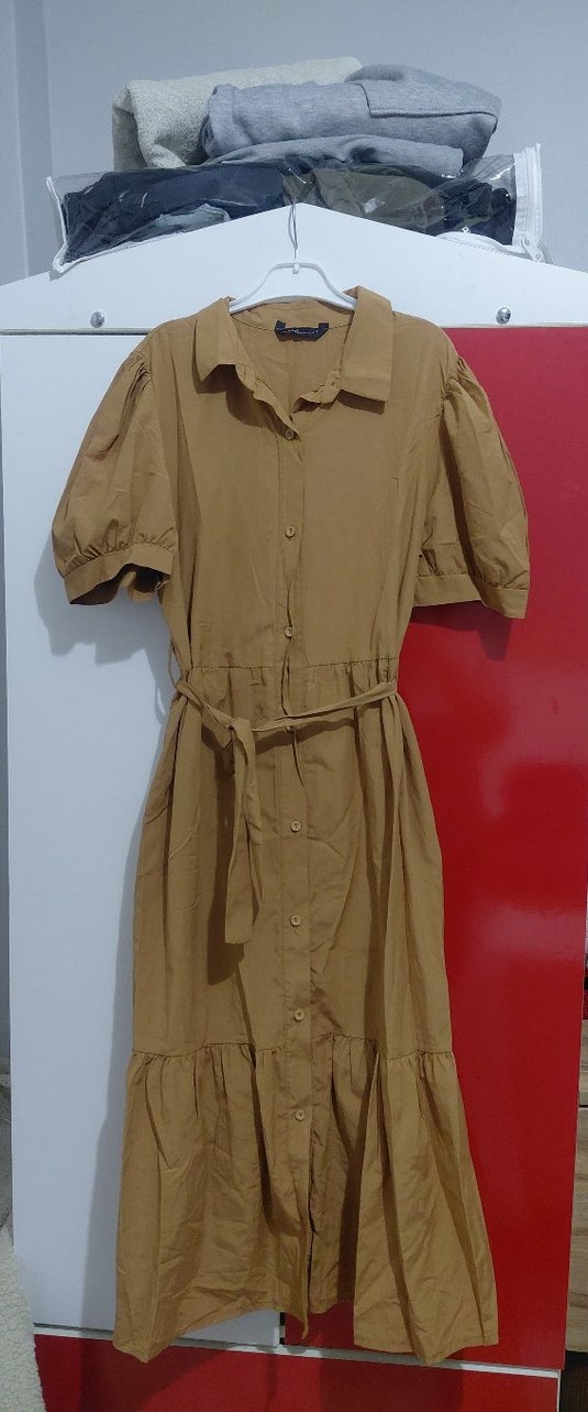 Düğmeli Bej Midi Rahat Elbise - Görsel 4