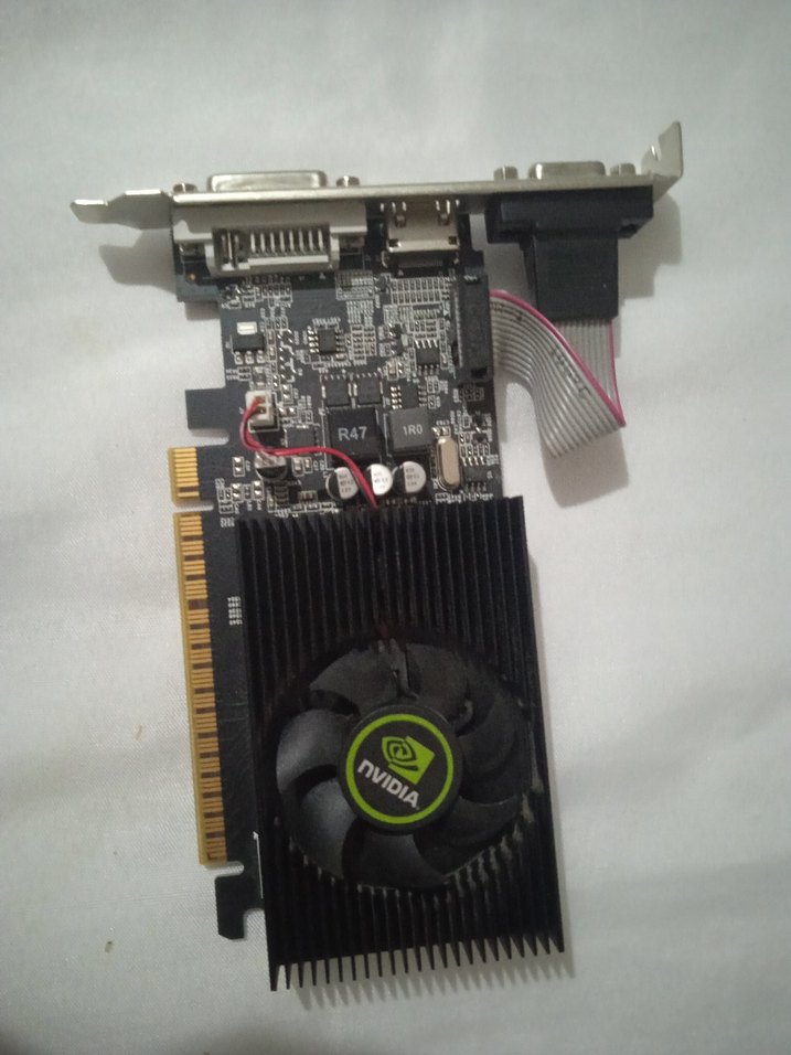 Siyah Soğutuculu NVIDIA Ekran Kartı - Görsel 2