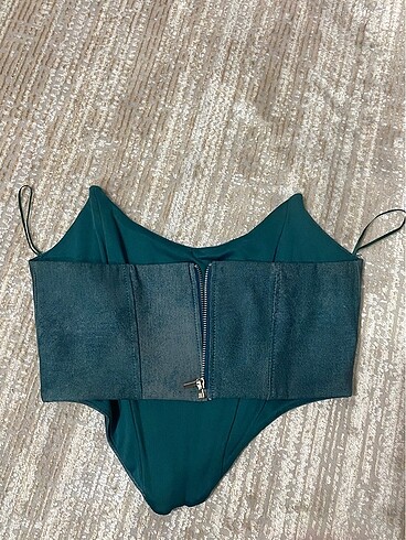 Bershka Kot crop