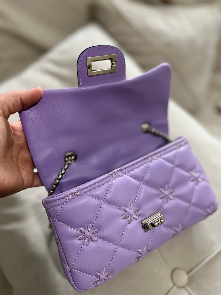 Mor Zincir Detaylı Nakışlı Kadın Çanta - Görsel 2