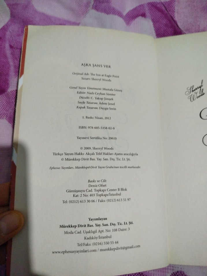 Sheryl Woods - Aşka Şans Ver Romanı - Görsel 4