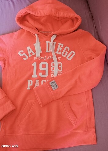 Sweatshirt . marka temsilidir 