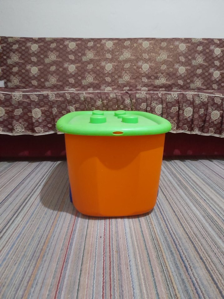 Renkli Plastik Oyuncak Araba Kutusu - Görsel 4