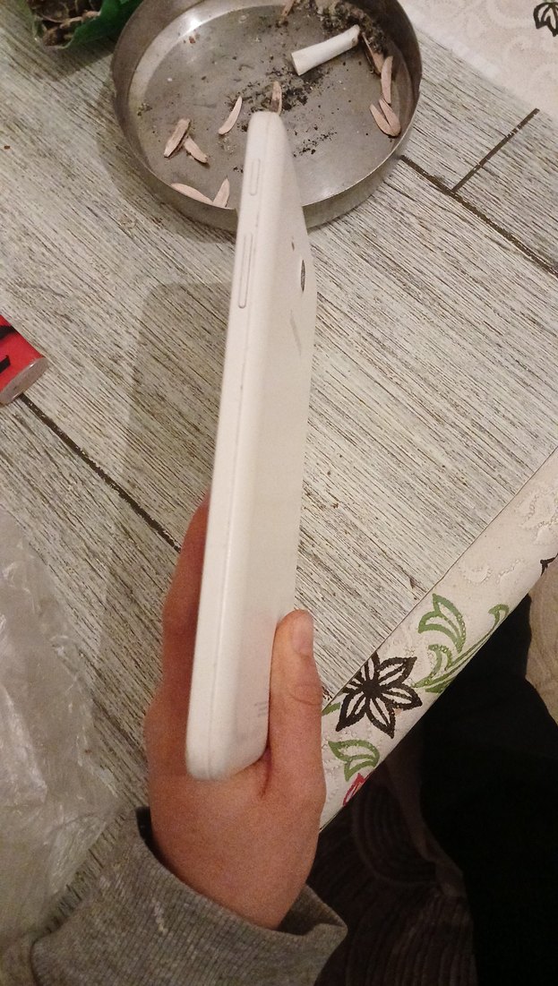 Beyaz Samsung Tablet - Görsel 2