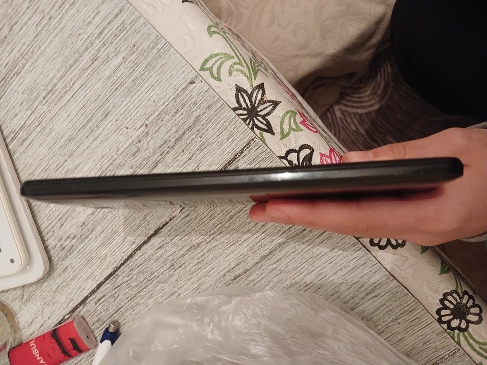 Gri Tablet, Ekranda Çizik - Görsel 4