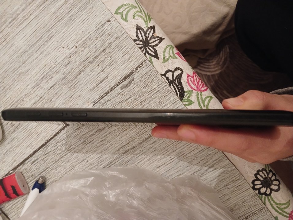 Gri Tablet, Ekranda Çizik - Görsel 3