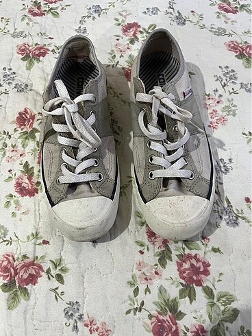 Converse Ayakkabı