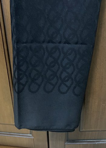 Siyah Kadın Drapeli Sargı Kumaş - Görsel 4