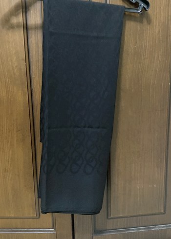 Siyah Kadın Drapeli Sargı Kumaş - Görsel 2