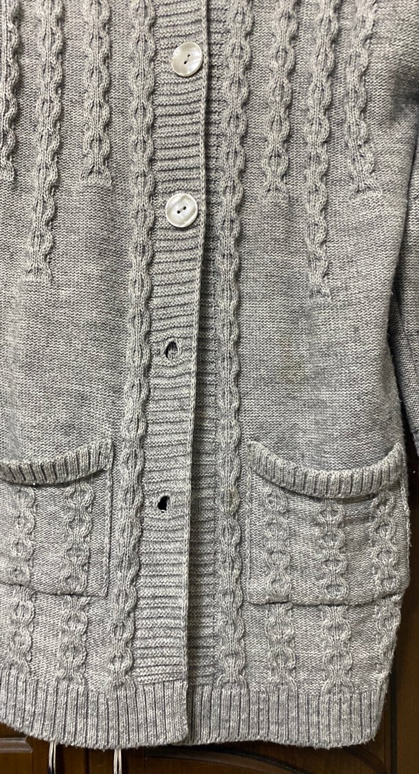 Gri Düğmeli Örgü Kadın Hırka - Görsel 4