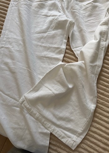 Bershka Beyaz Keten Salaş Midi Kadın Pantolon