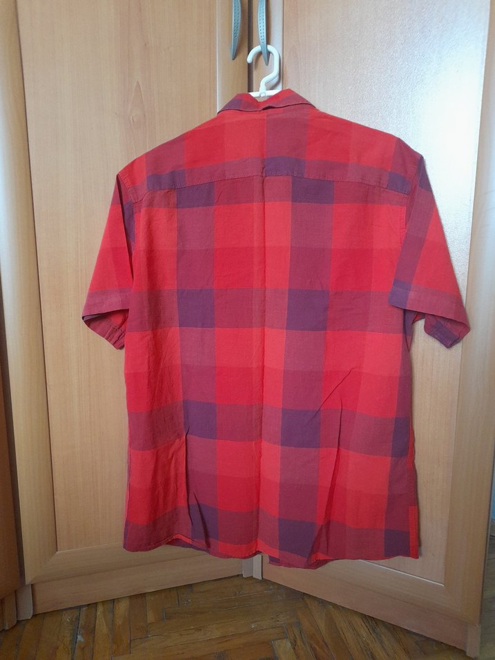 Kırmızı Düğmeli Kısa Kollu Pamuklu Erkek Gömlek - Görsel 3