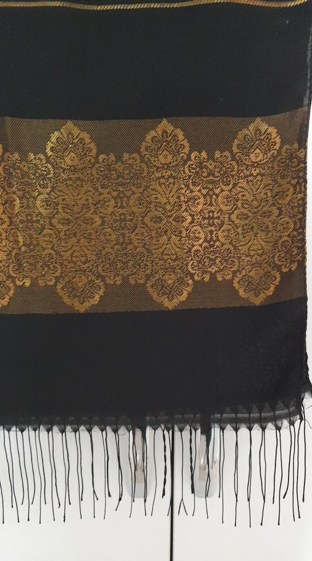 Alvise Püsküllü Siyah Kadın Şal - Görsel 2