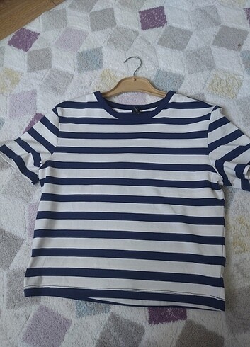 Çizgili t-shirt 
