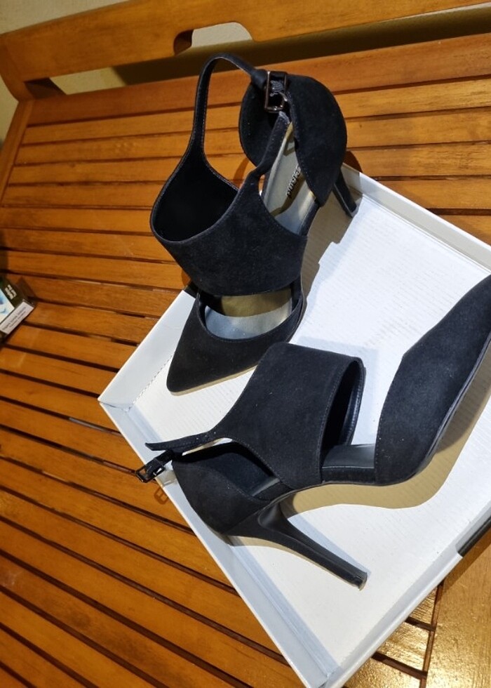 Çok şık bilekten baglamali - Görsel 3