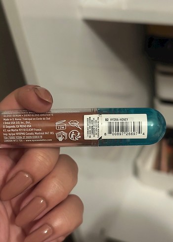 Beden NYX Lip I.V. Nemlendirici Parlak Ruj