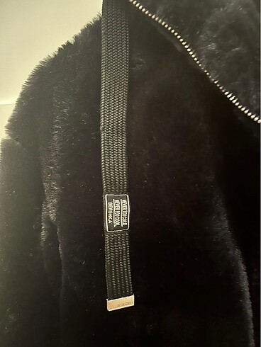 xs Beden siyah Renk BERSHKA KAPÜŞONLU PELUŞ CEKET