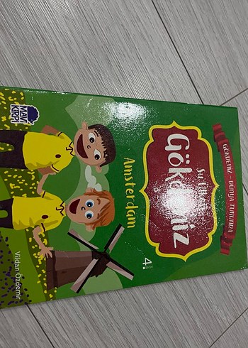  Beden Renk Çocuklar için Gökdelen Dizisi Kitapları