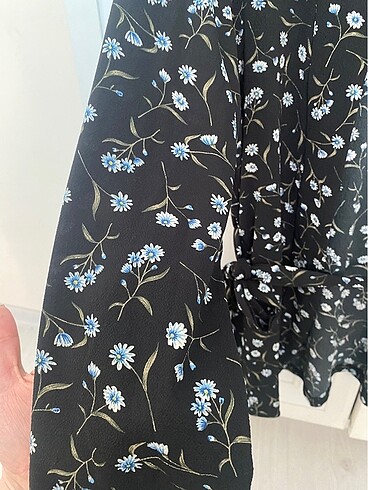 H&M Kuşaklı şifon üst