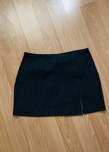 Düz Siyah Çizgili Mini Etek