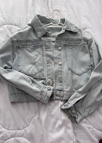 Gri Düğmeli Kadın Denim Ceket