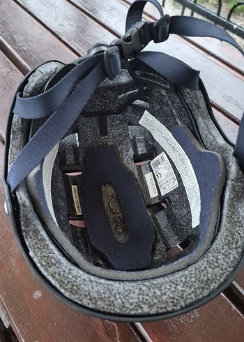 Kemerli Siyah bisiklet Kaskı - Görsel 2