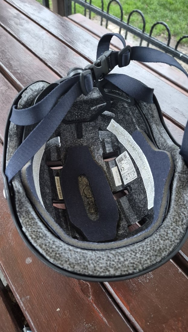 Kemerli Siyah bisiklet Kaskı - Görsel 2