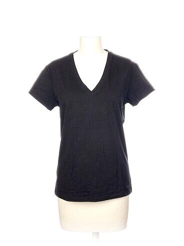 Diğer T-shirt %70 İndirimli.