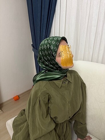 Yeşil gucci esarp