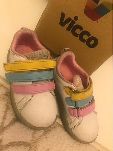 Vicco ışıklı kız çocuk ayakkabı