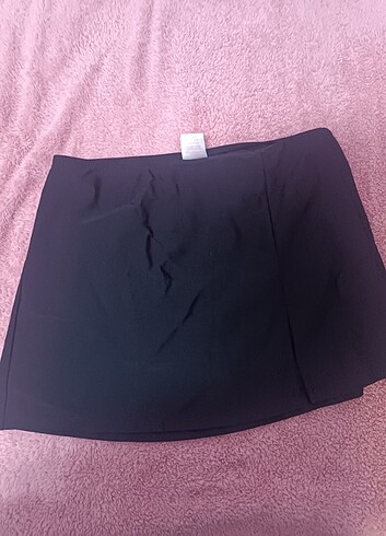 Sheinside Siyah saten küçük yırtmaçlı mini etek