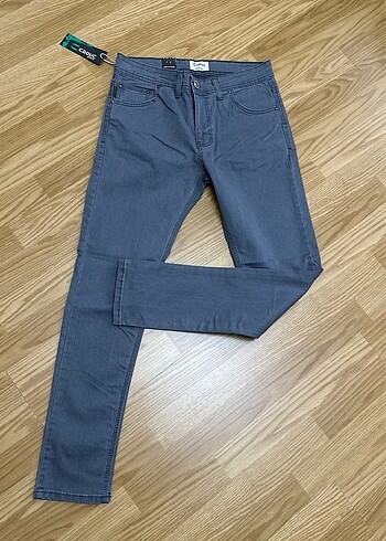 Slim fit model kumaşımız kot full lickralı