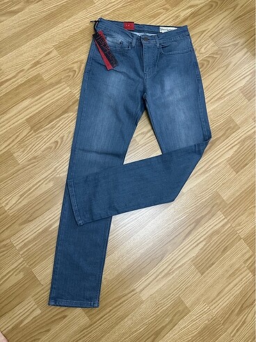 Rahat kalıp jeans kumaş kot