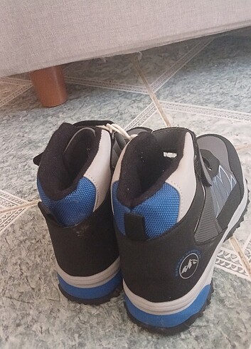 Erkek cocuk bot