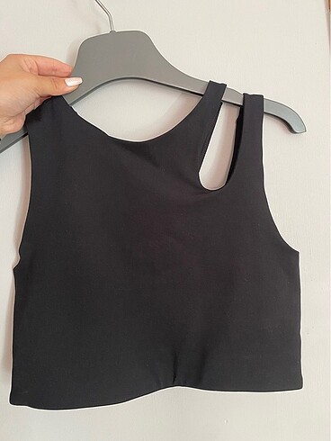 H&M Crop hiç kullanmadım spor ve günlük için uygun bi parça
