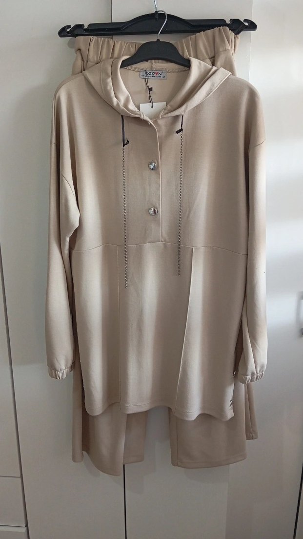 Bej Uzun Kollu Kadın Takım - Görsel 2