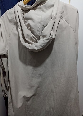 Uzun Bej Düğmeli Midi Kadın Yağmurluk - Görsel 2