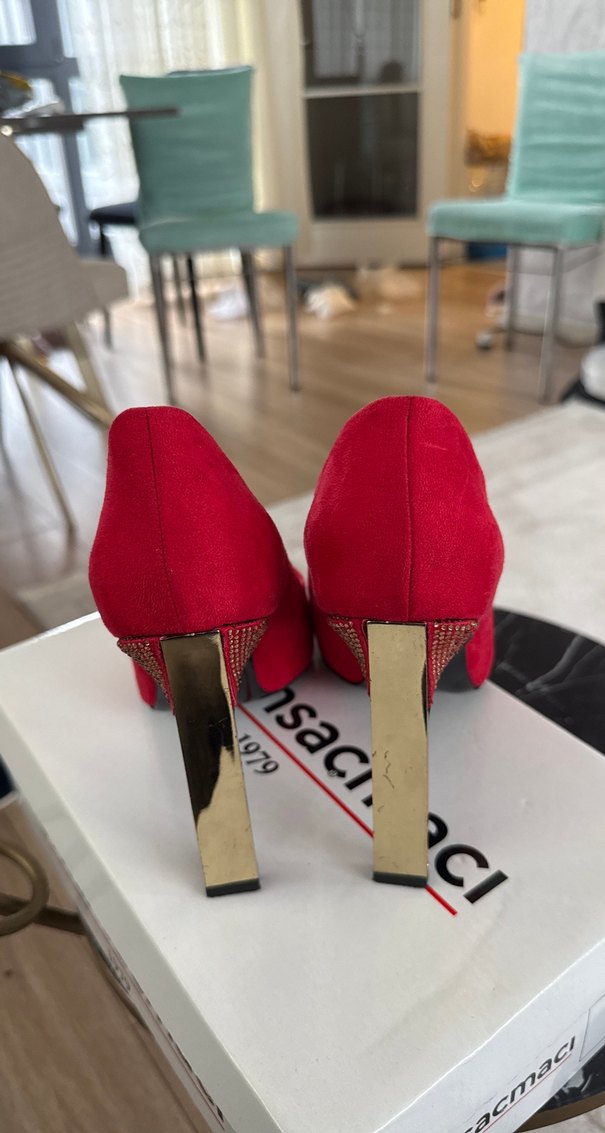 Klasik Kırmızı Süet Topuklu Stiletto - Görsel 3