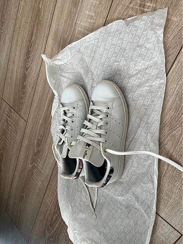 36 Beden beyaz Renk Adidas Stan Smith