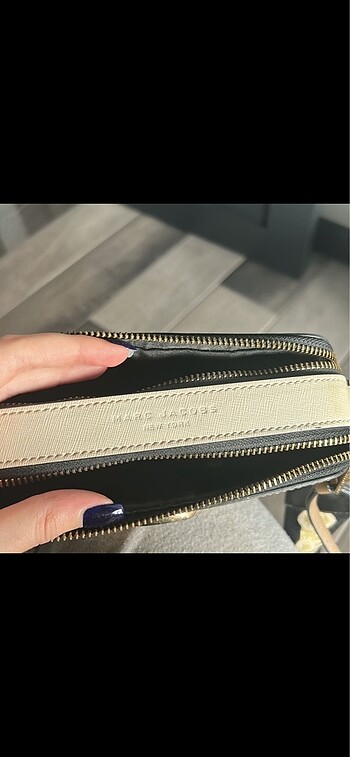 Beden Marc jacobs snapshot