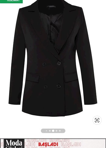Siyah Düğmeli Kadın Blazer Ceket
