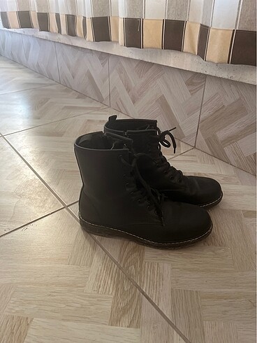 38 Beden Siyah bot